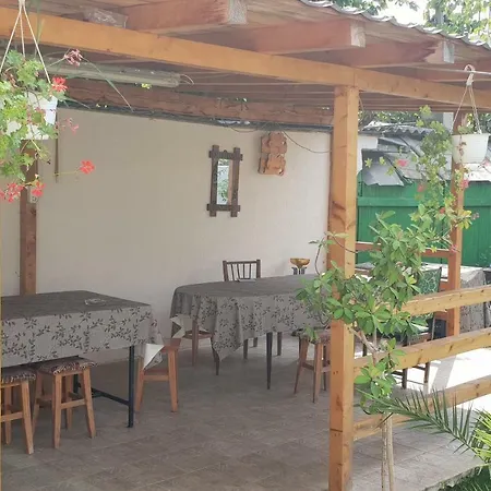 Vila Alexandra *