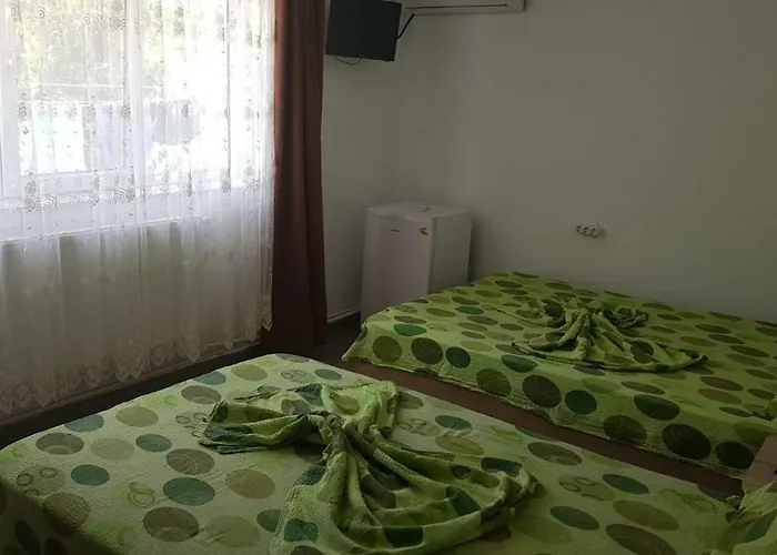 Alexandra Эфорие Норд